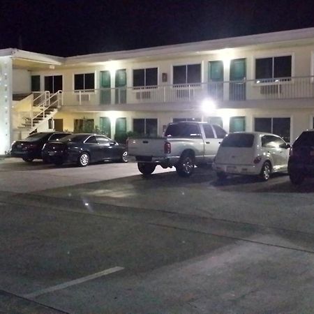 Desert Mirage Inn & Suites Needles Exterior photo
